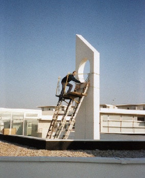 Installation de l'horloge sur le toit